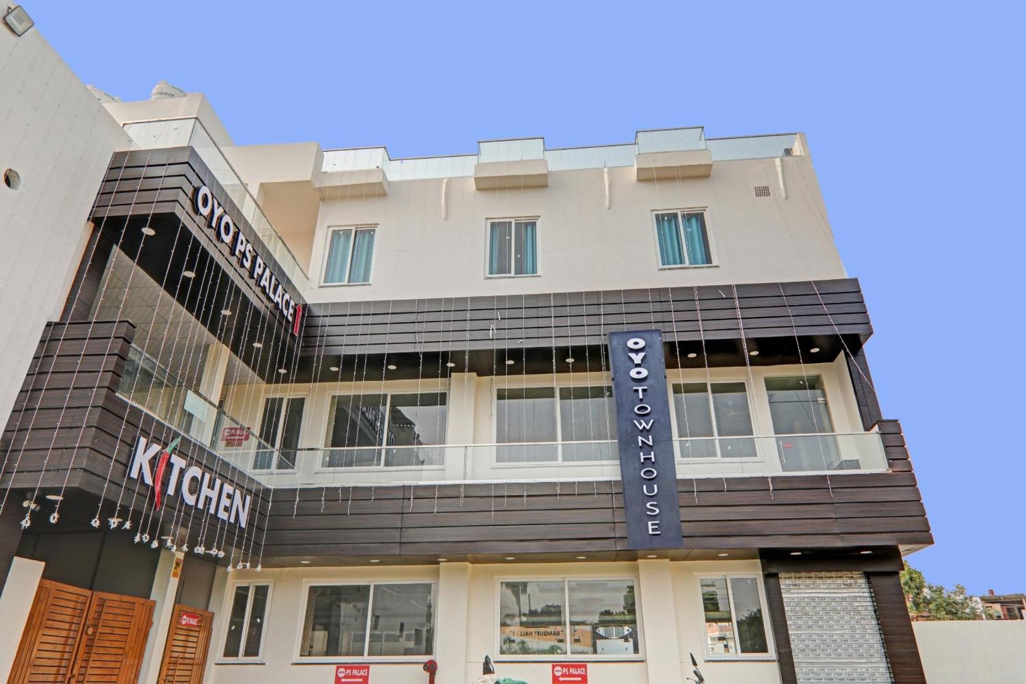 Townhouse P.S.Palace Near Amausi Metro Station Lucknow Exteriör bild